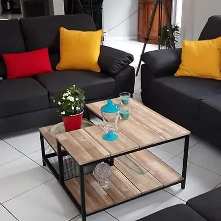 Suzana Alloggio in famiglia