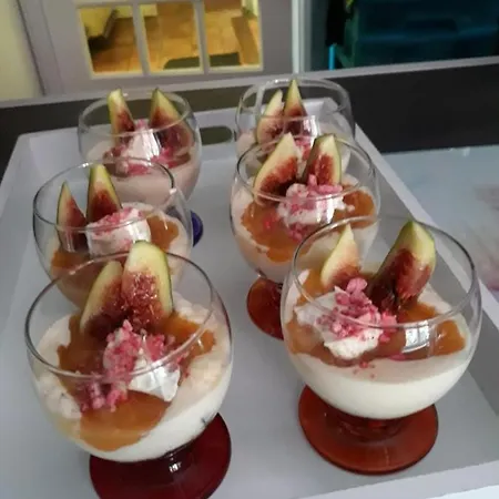 Suzana Alloggio in famiglia *