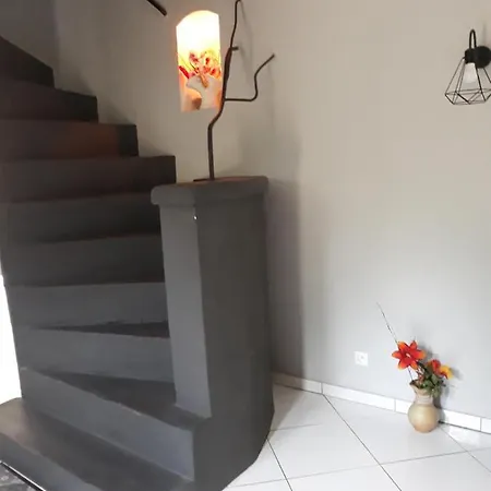 Suzana ホームステイ La Suze-sur-Sarthe