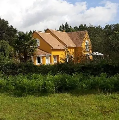 Suzana La Suze-sur-Sarthe